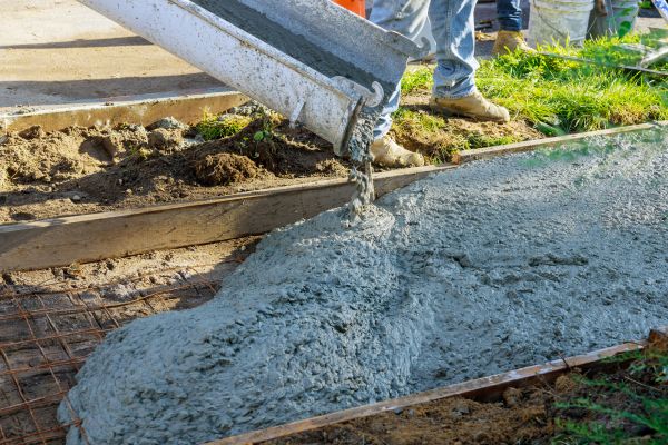Cost of Driveway Concrete Pouring in Minneapolis